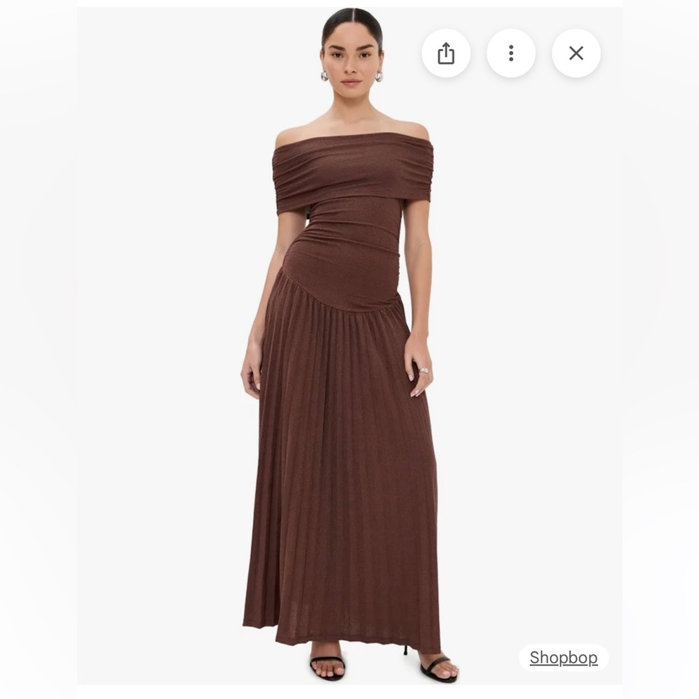 Lioness
Women's Field Of Dreams Off-The-Shoulder Maxi Dress